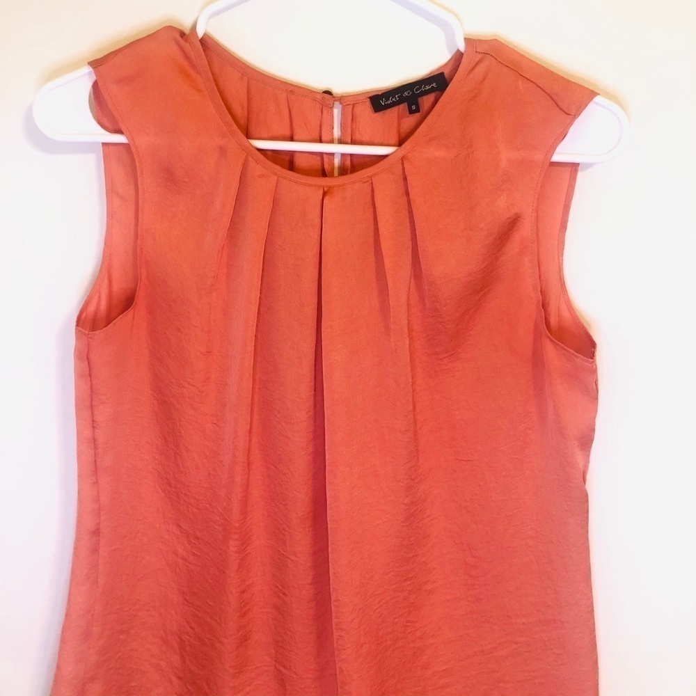 2/$15 Violet & Claire - Coral Orange Sleeveless Blouse – Size S - Picture 3 of 7